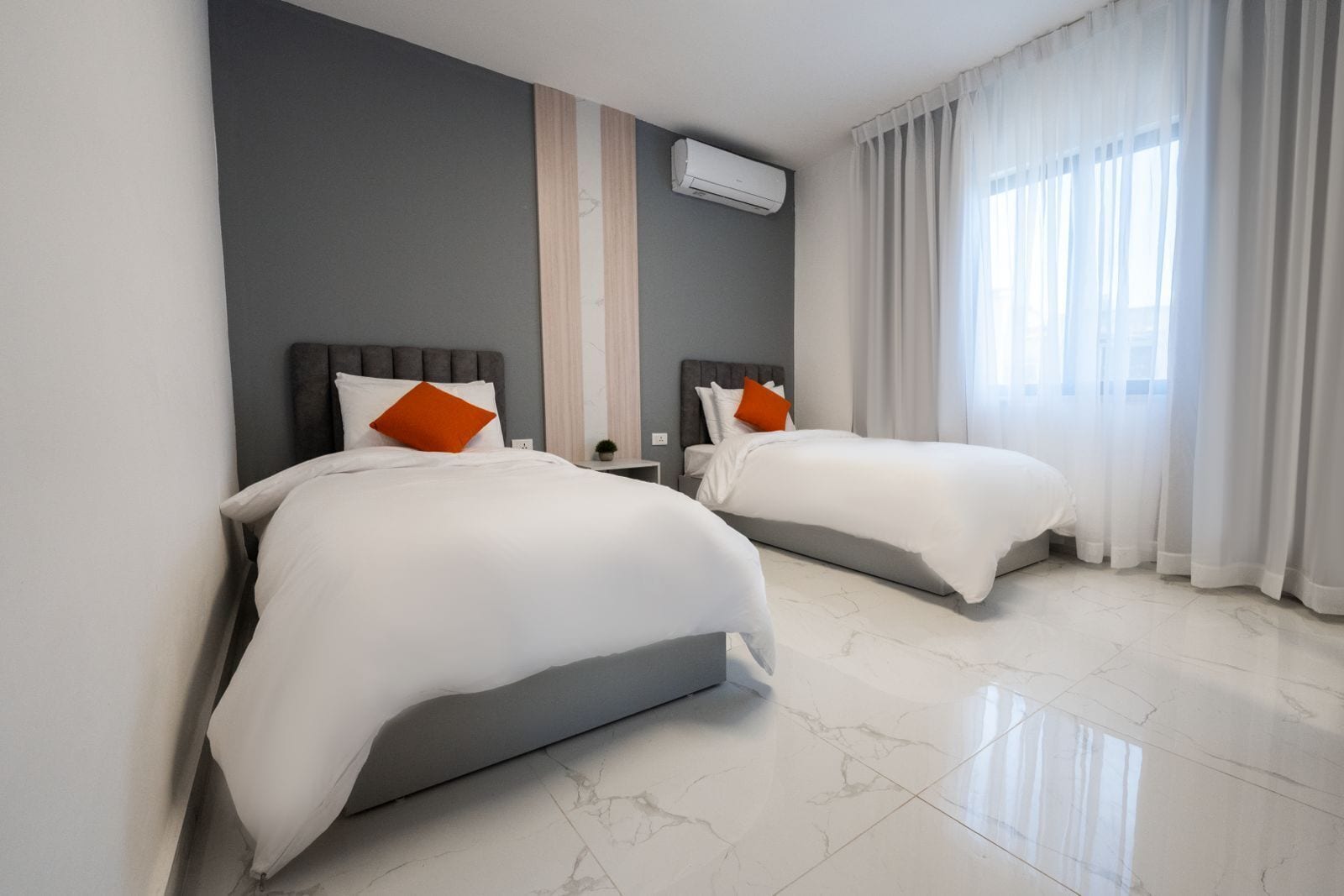 2 BEDROOMS, APARTMENT