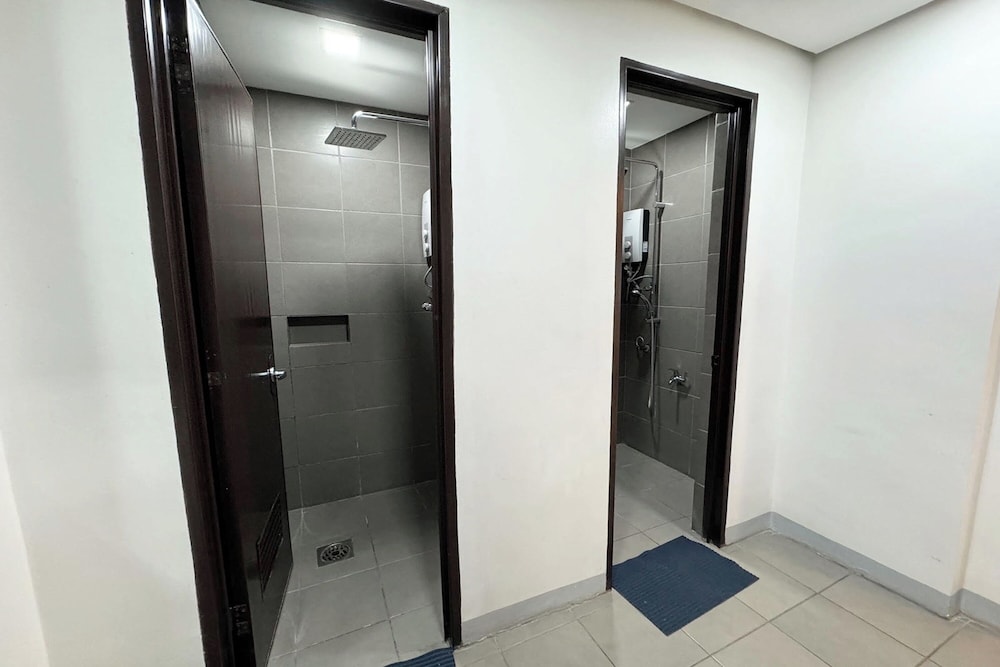 Belltower CSheLi Suites Bantay - Vigan by ZUZU 70/83