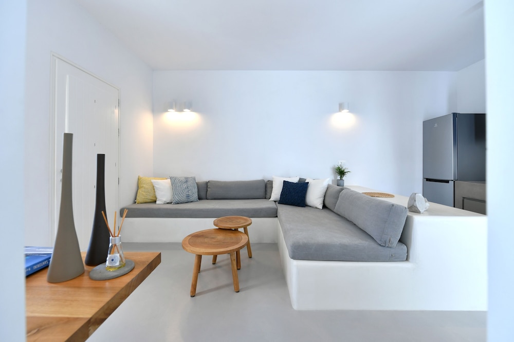 Thiro Villas Santorini 16/27