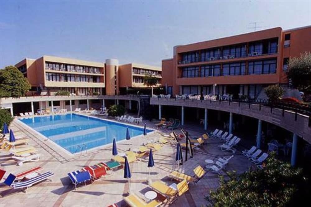 Hotel Residence Holiday 7/76