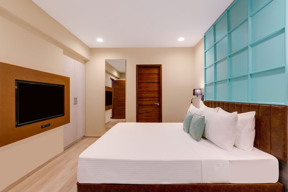 Royal Orchid Suites 19/58