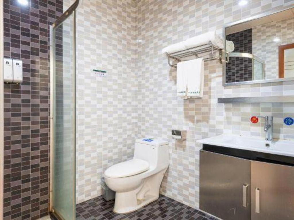 7 Days Inn (Dongguan Changping Railway Station) 35/41