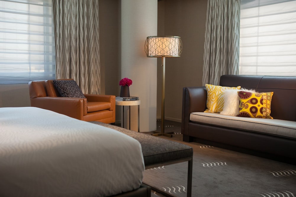 Hotel Palomar Phoenix A Kimpton Hotel 13/83