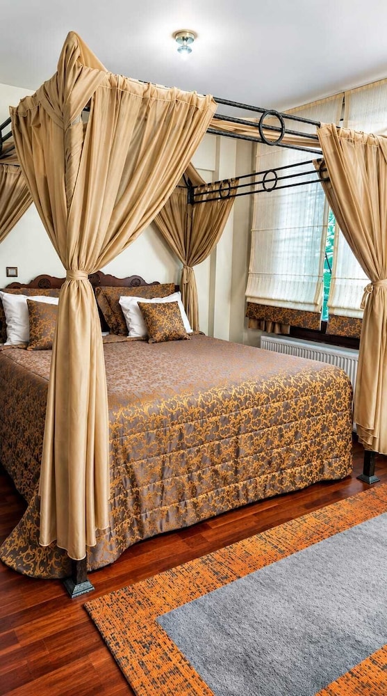 Villa Sphendone Suites 25/50