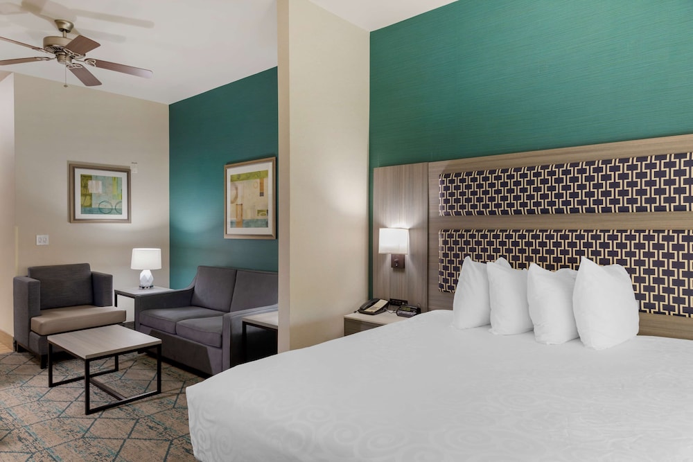 Best Western Plus Wasco Inn & Suites 23/63