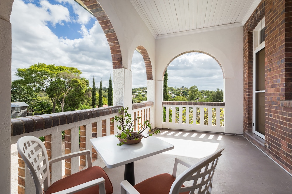Cumquat House 42/58