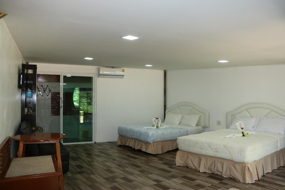 Ruan Mai Naiyang Beach Resort 29/76