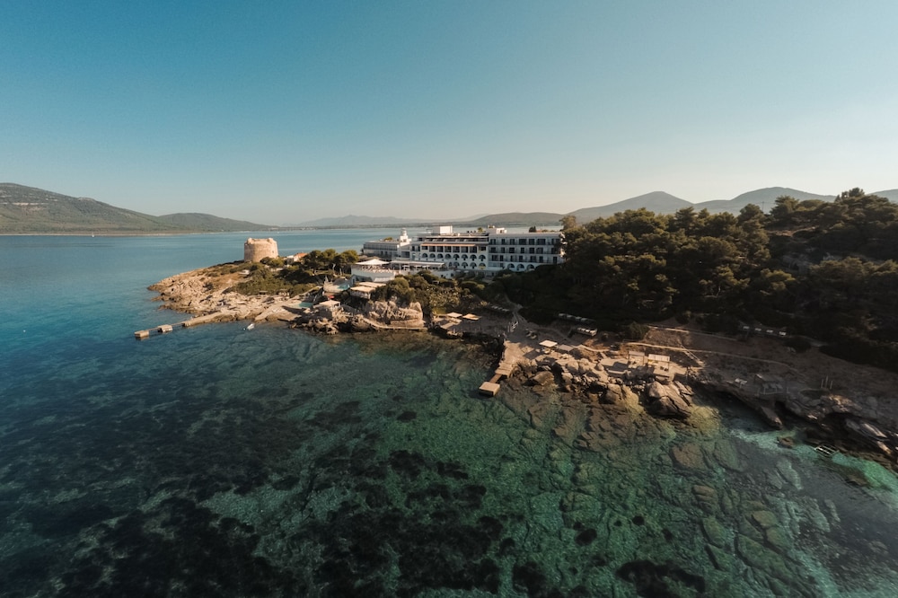El Faro Hotel 72/73