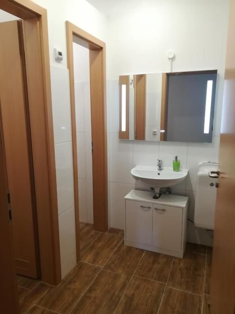 Jura Hotel 48/49