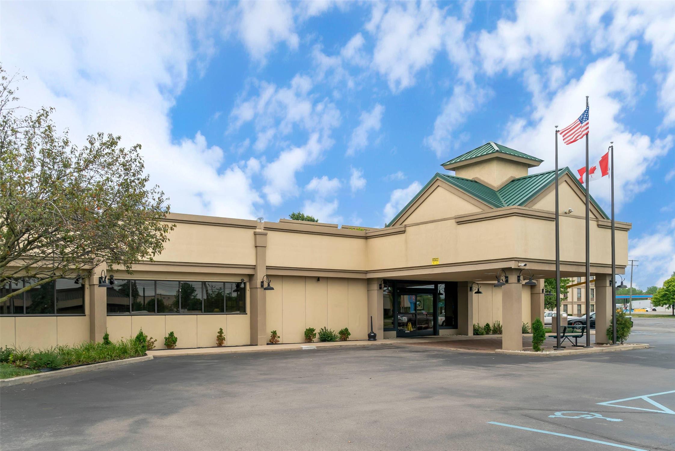 Quality Inn & Suites Monroe 47/48