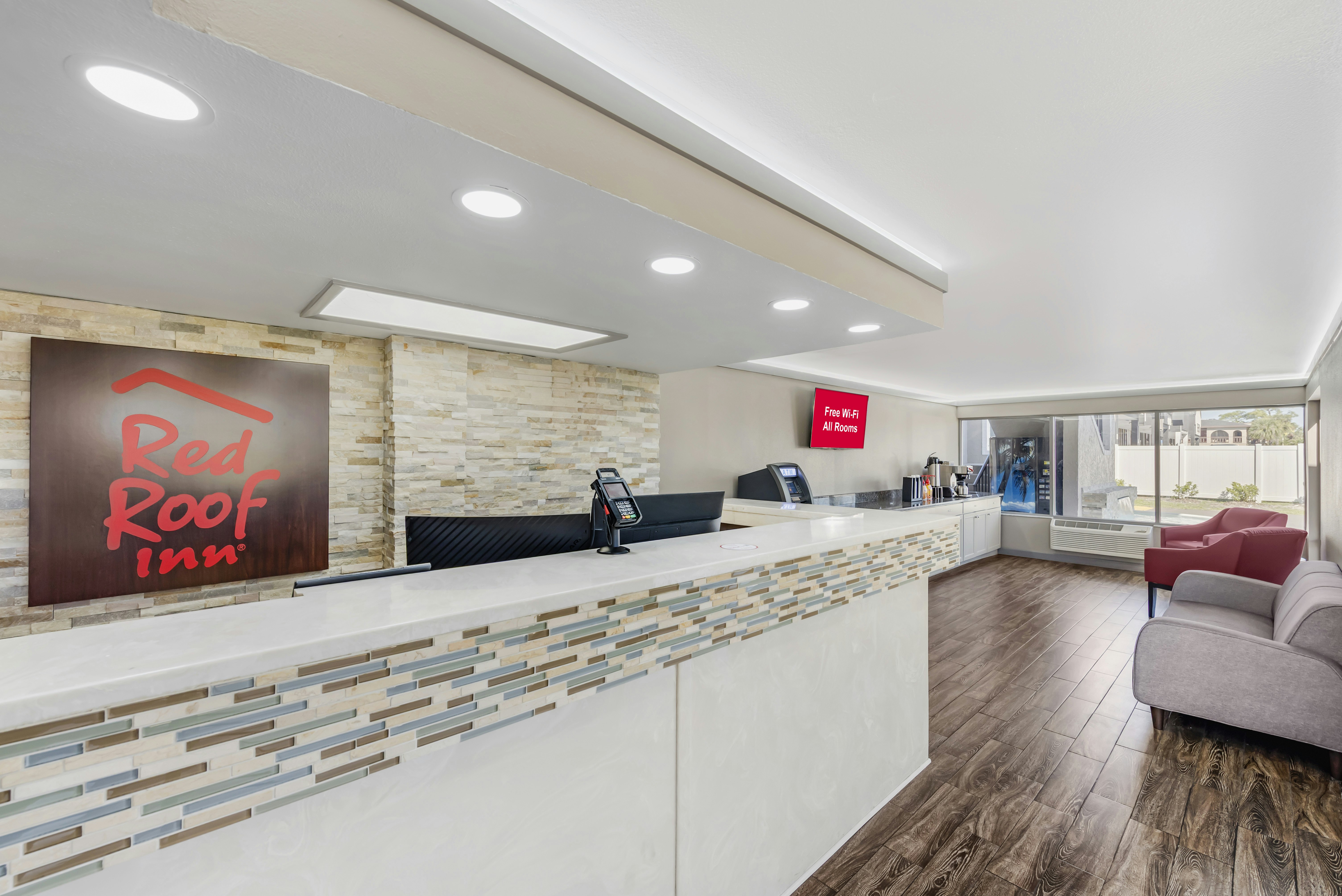 Red Roof Inn Kissimmee, FL 5/37