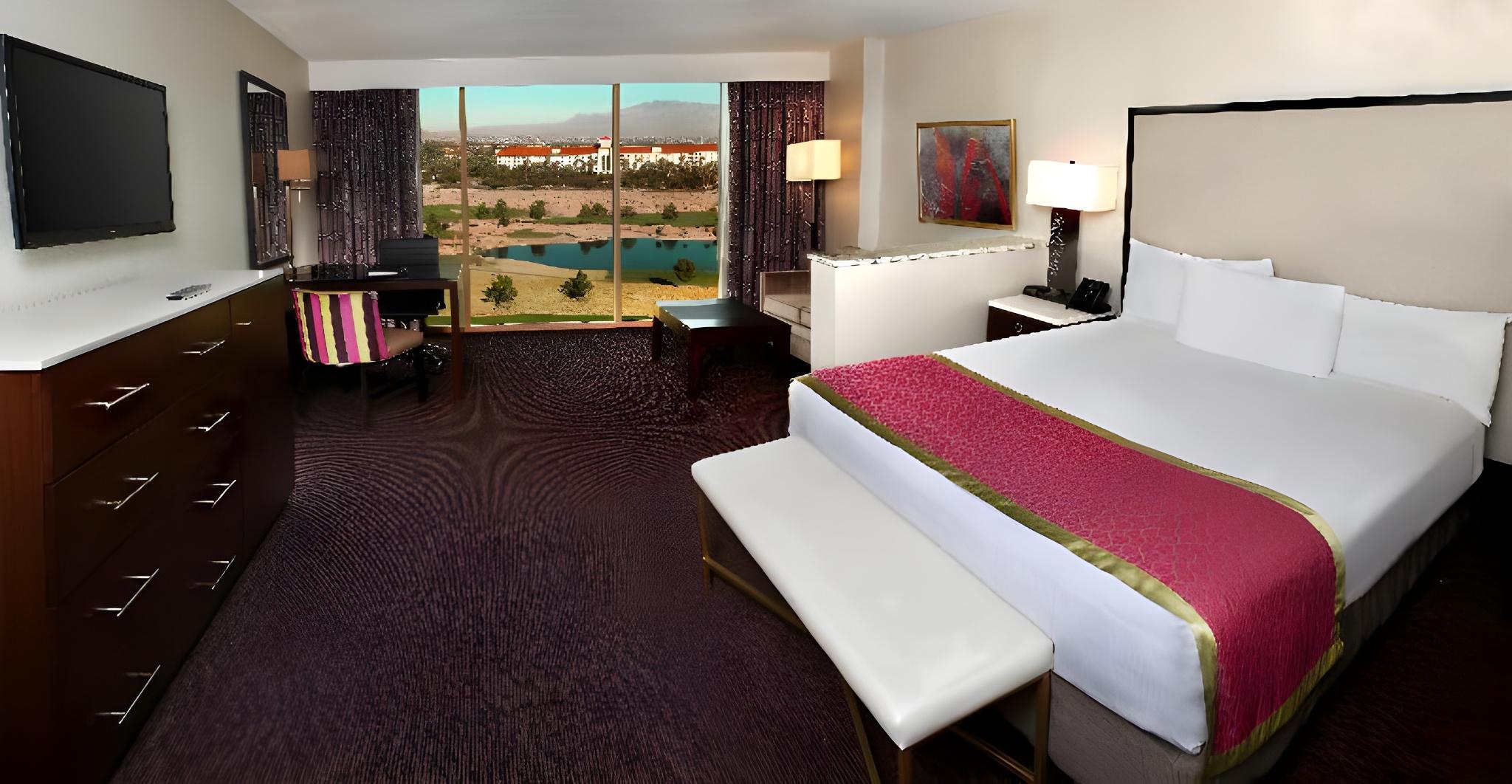 Room, Golf Course View