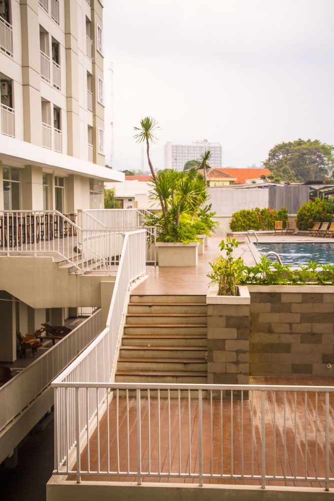 Sahid Skyland City Jatinangor Hotel 5/38