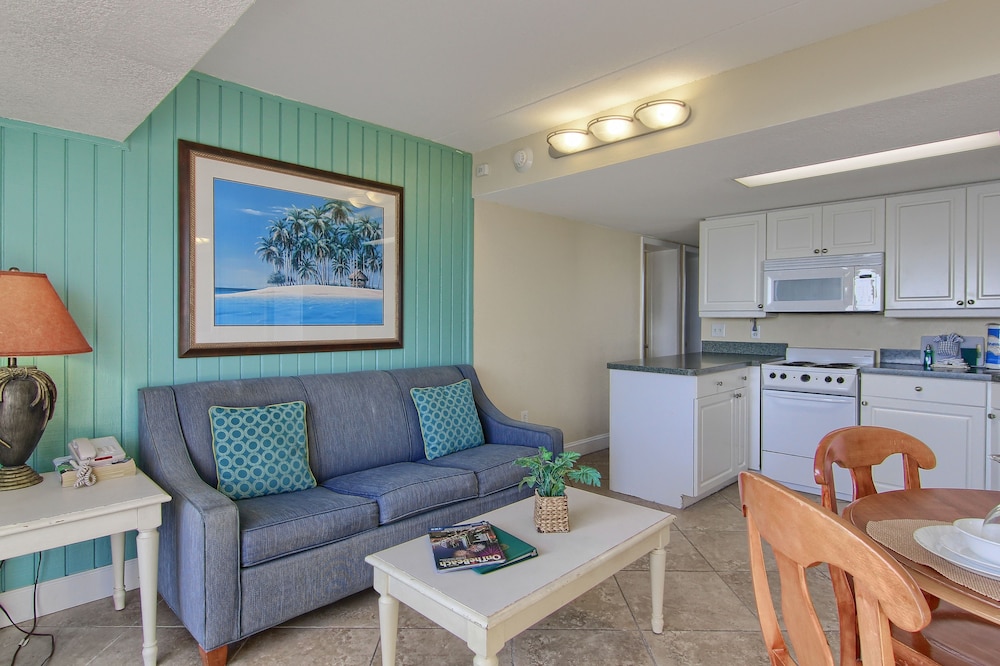 Peppertree by the Sea 27/49