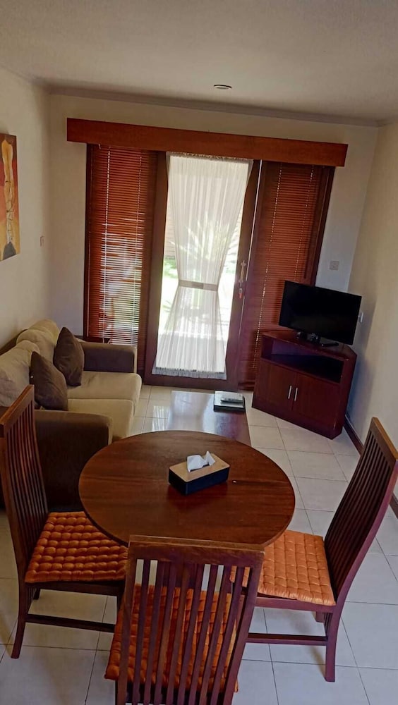 Sekuta Condo Suites 33/60