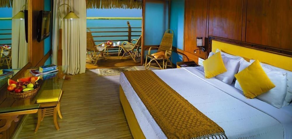 Poovar Island Resort 13/46