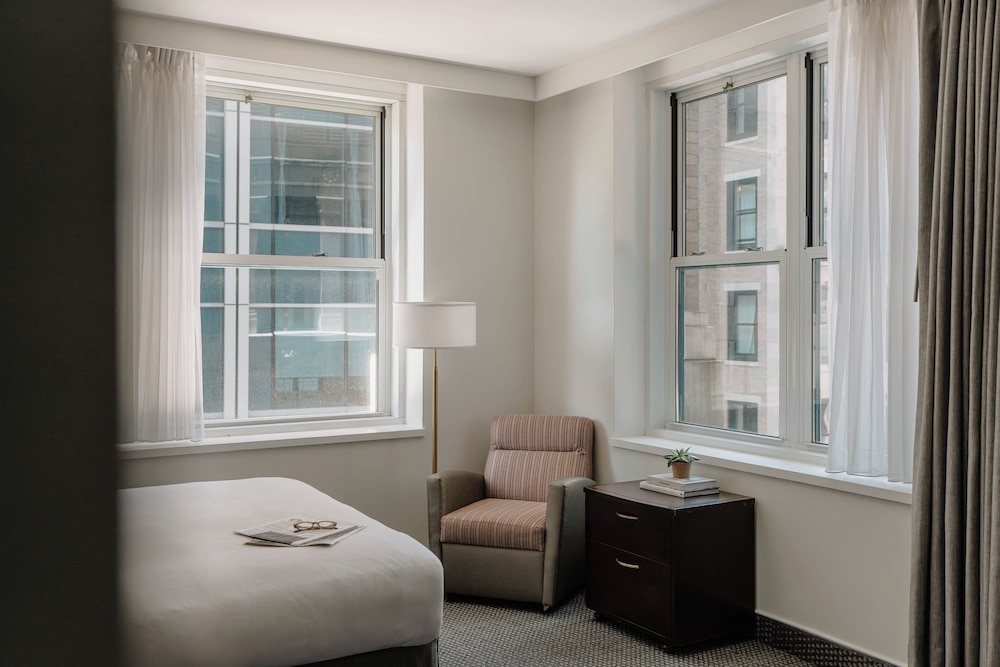 غرفة سوبيريور بسرير كوين بمطبخ صغير، Club Quarters Hotel In Boston 6/10