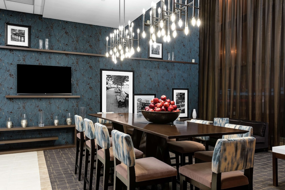 Romer Hells Kitchen, Neighborhood Hotel 52/64