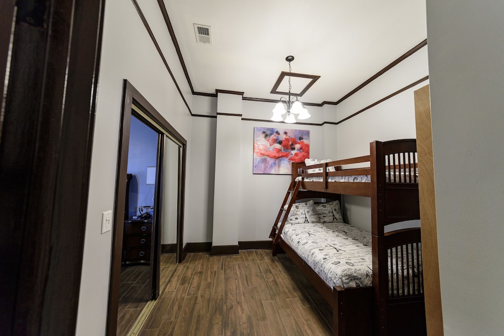 Hotel Defuniak 14/36