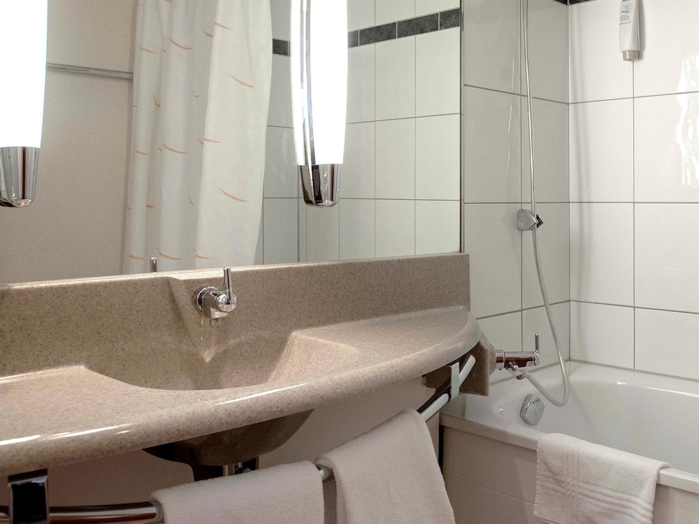 Ibis 3 Lacs Neuchatel 12/50