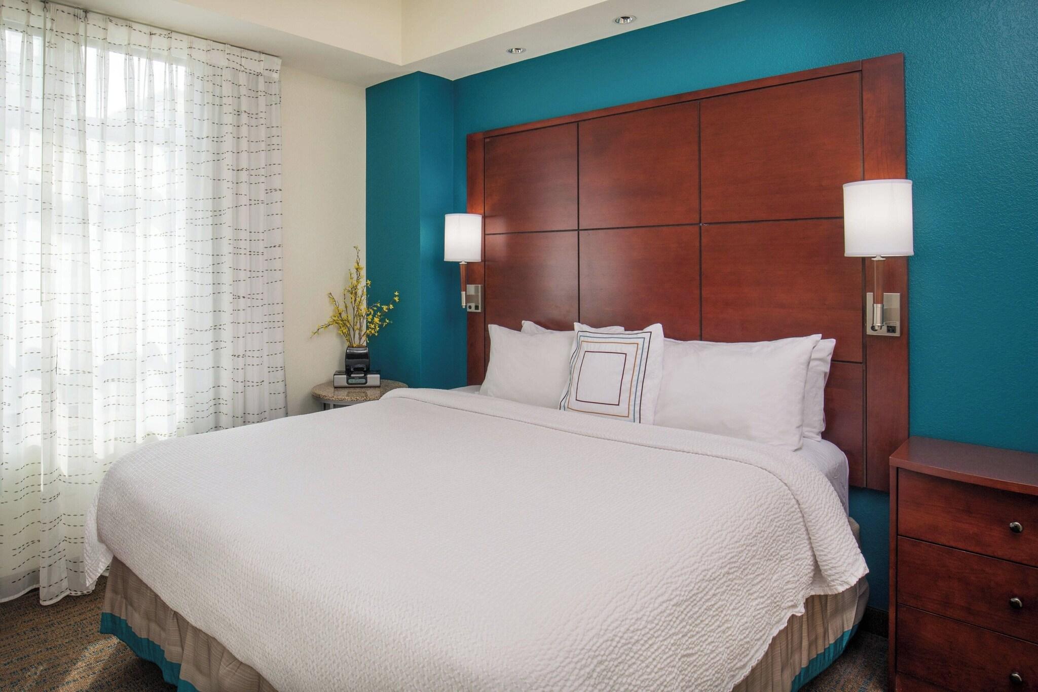 جناح بسرير كينج بغرفة نوم واحدة، RESIDENCE INN BY MARRIOTT PORTLAND DOWNTOWN WATERFRONT 2/10