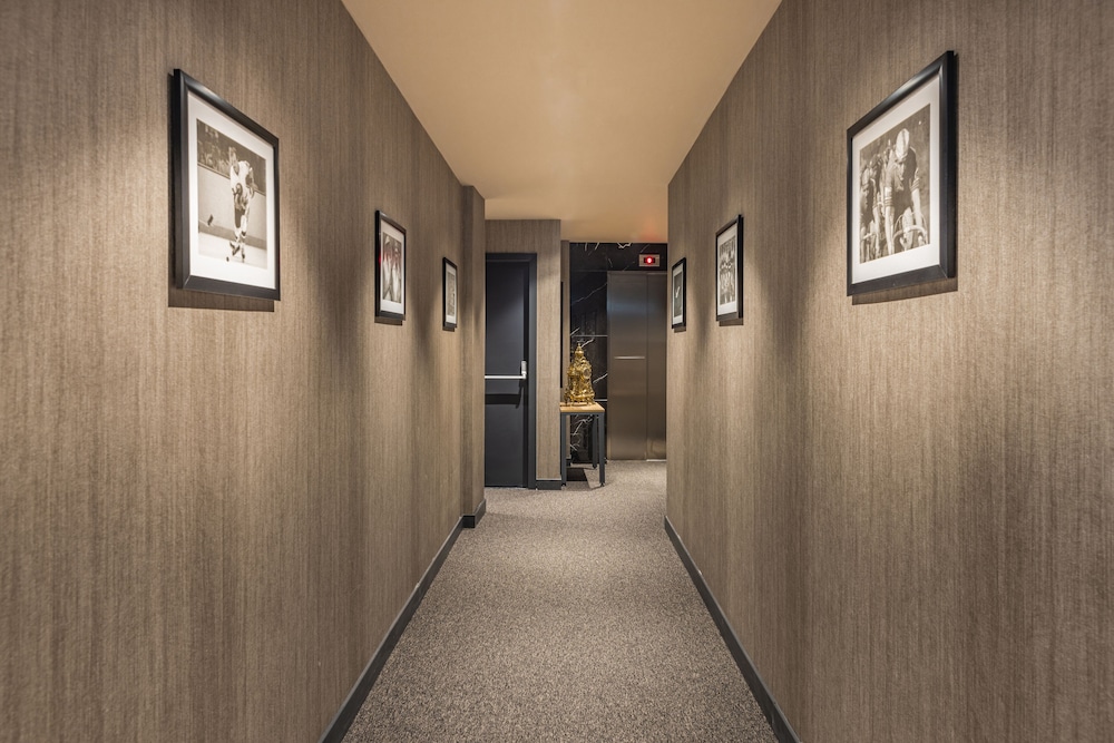 Marius Hotel 4/50