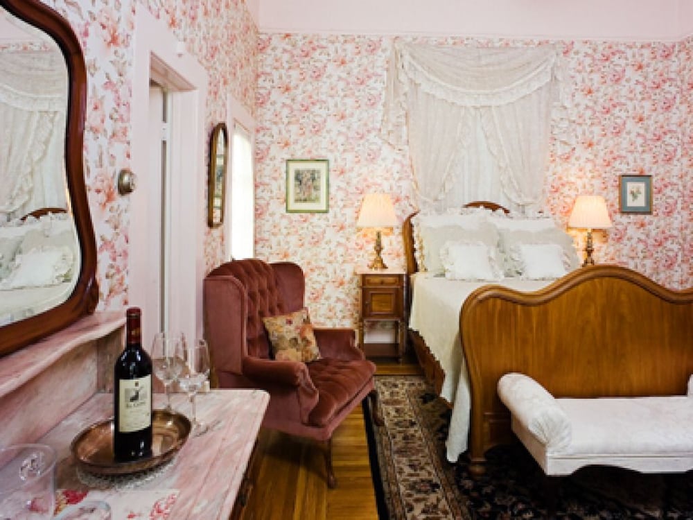 The Blenman House Inn 22/72