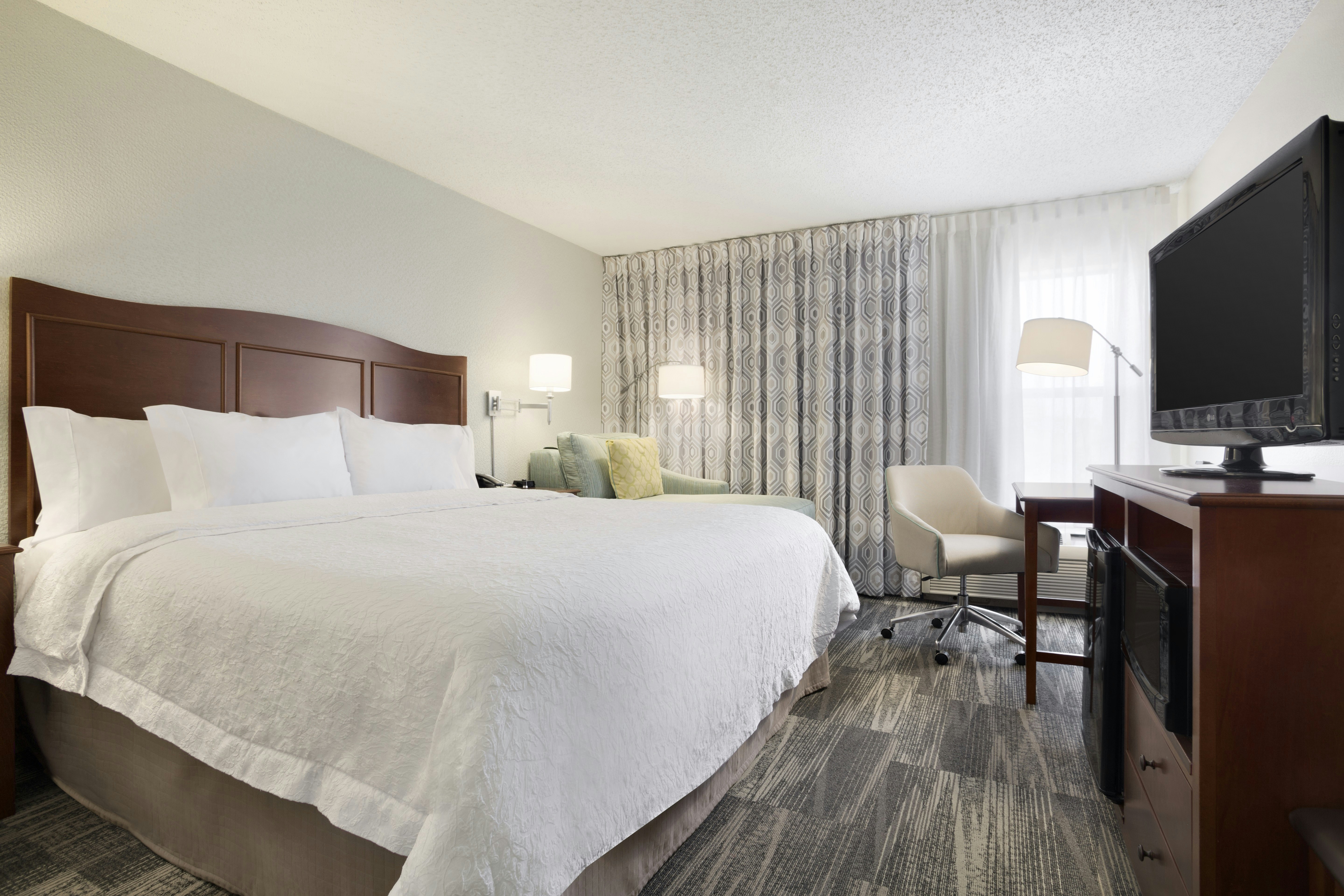 ROOM, KING BED