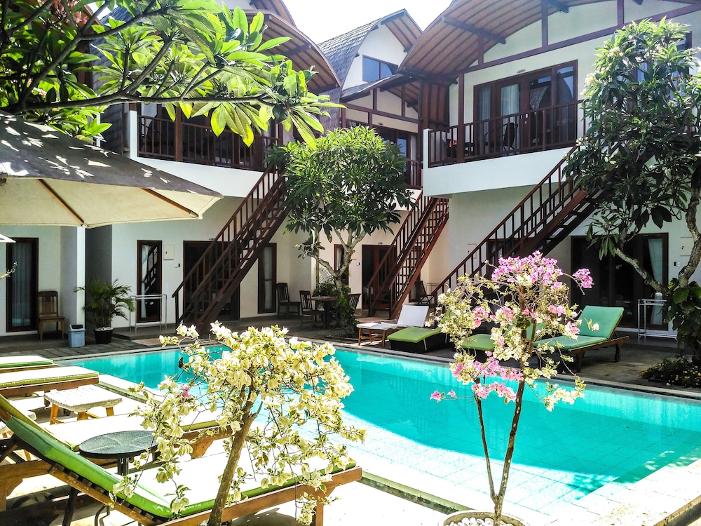 Naturela Uluwatu 61/67