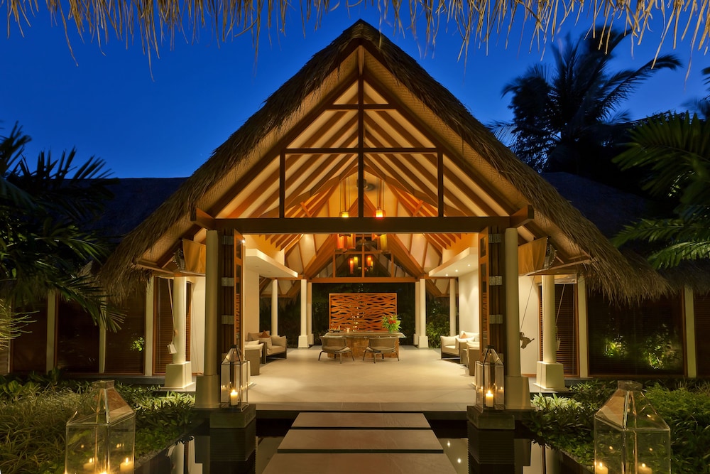 Baros Maldives 8/115