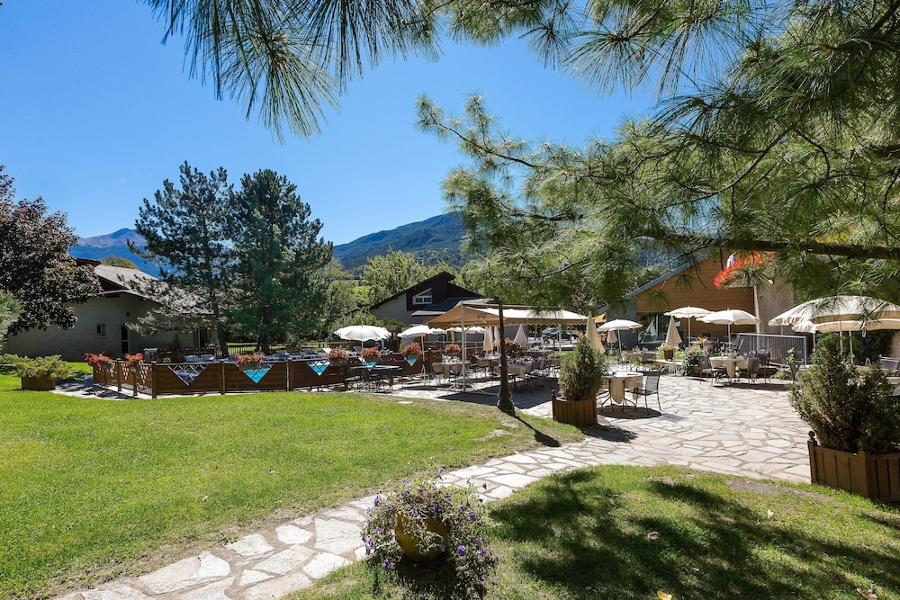 Les Bartavelles Hotel Restaurant 45/50
