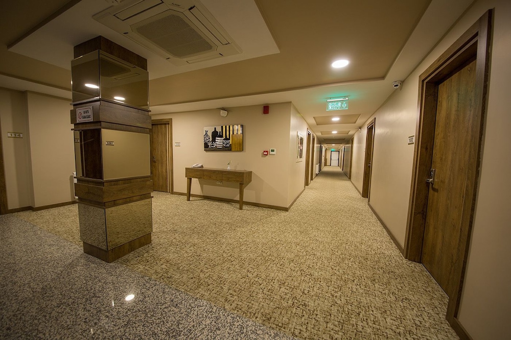 WHITE STAR HOTEL 6/49