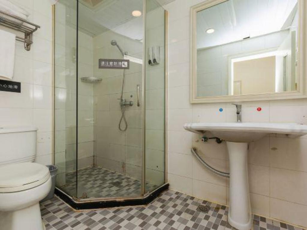 7 Days Inn (Suzhou Amusement Land Xinqu Commercial Street) 47/53