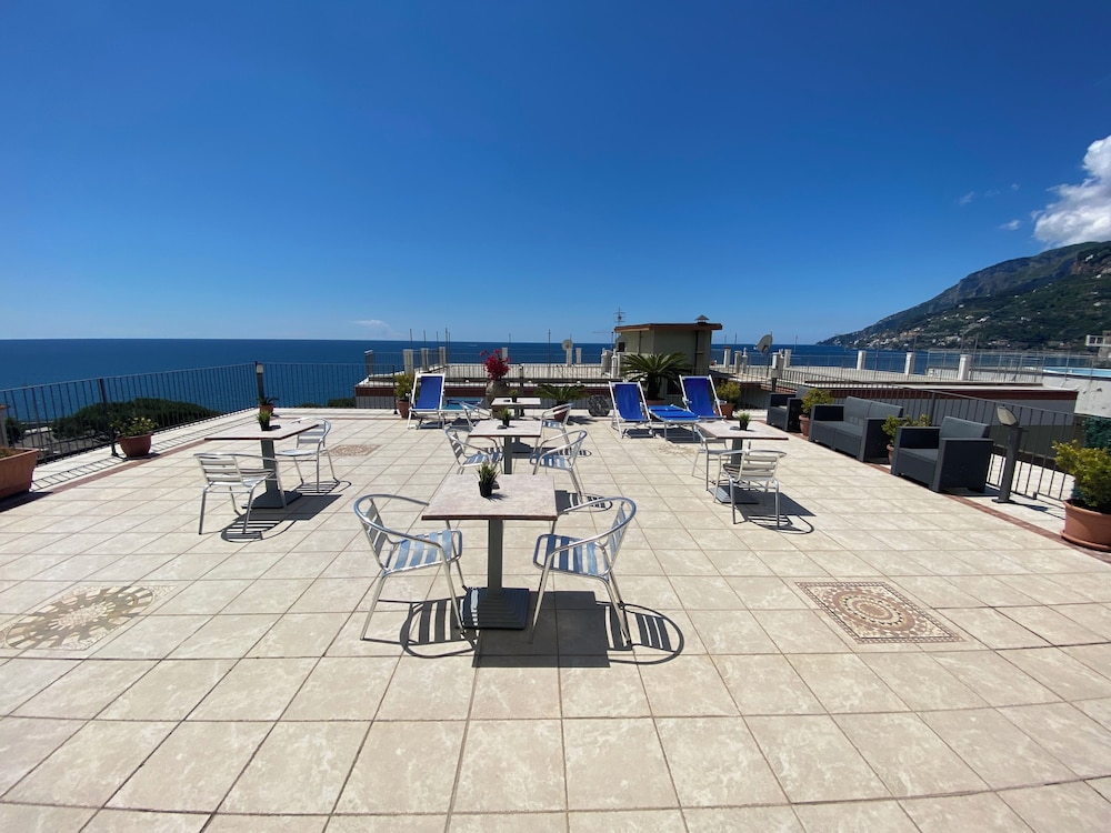 Albergo Riviera 36/46