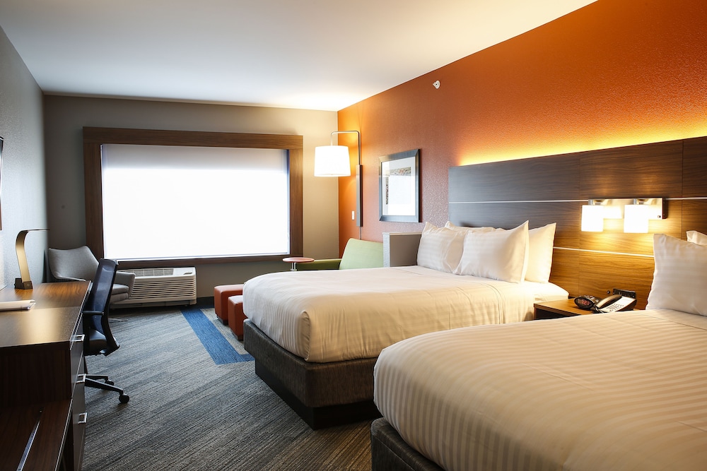 Holiday Inn Express And Suites Louisville Downtown 16/71