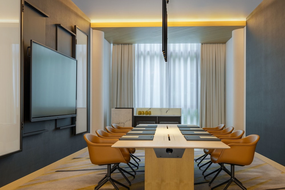 Paragraph Freedom Square, a Luxury Collection Hotel, Tbilisi 42/50