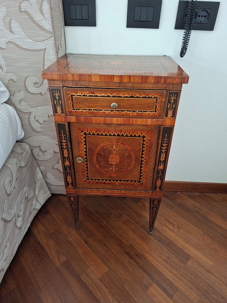 RELAIS DU SILENCE ALBERGO RELAIS I DUE ROCCOLI 16/50