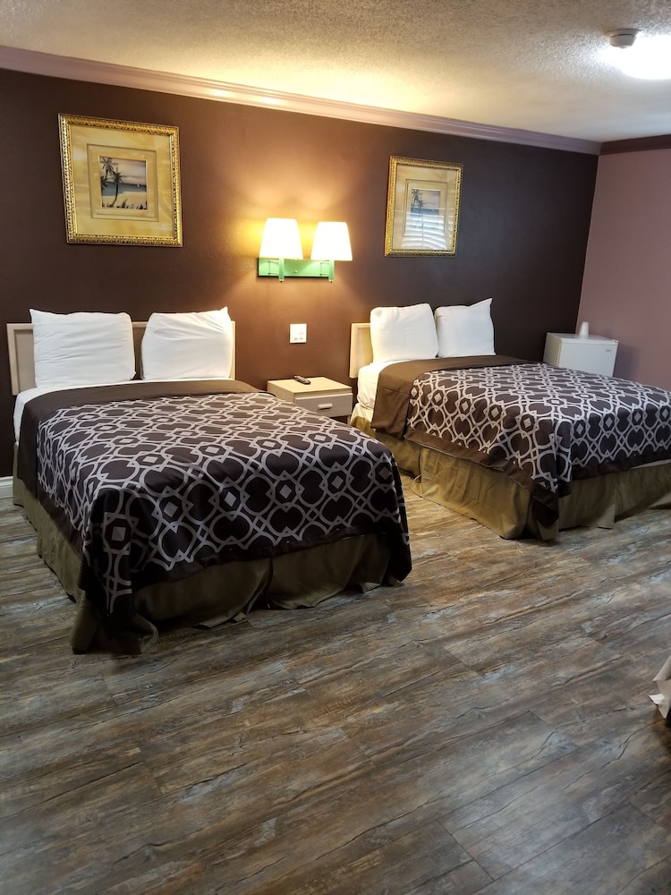 Hollywood Stars Inn 28/63
