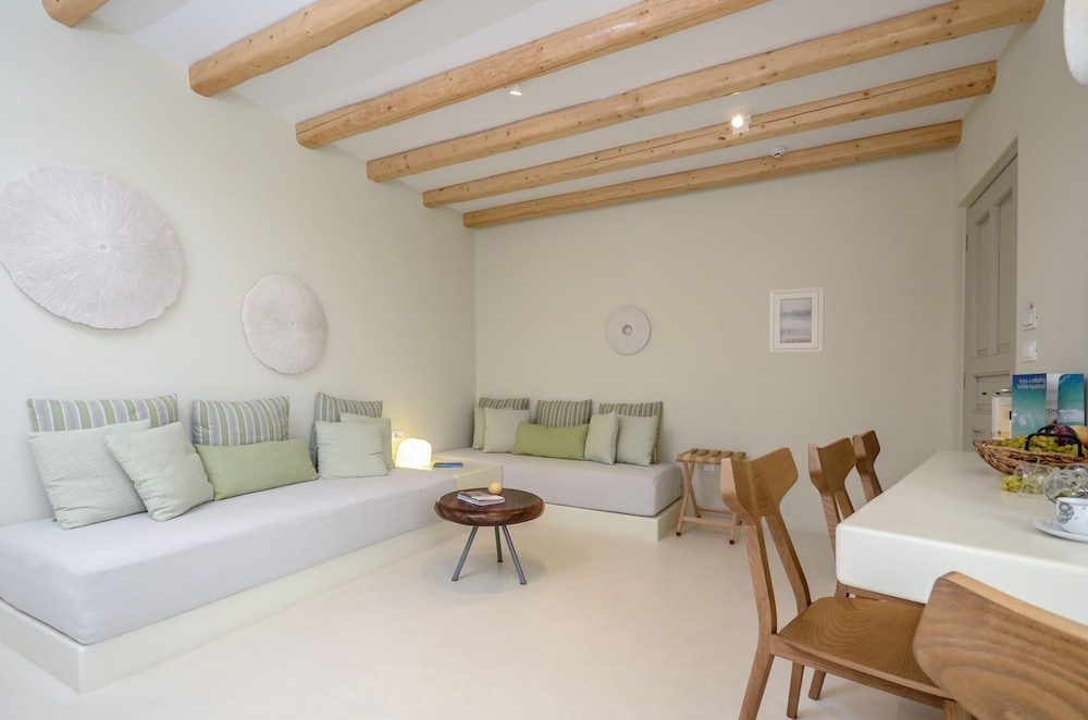 Antony Suites 33/50