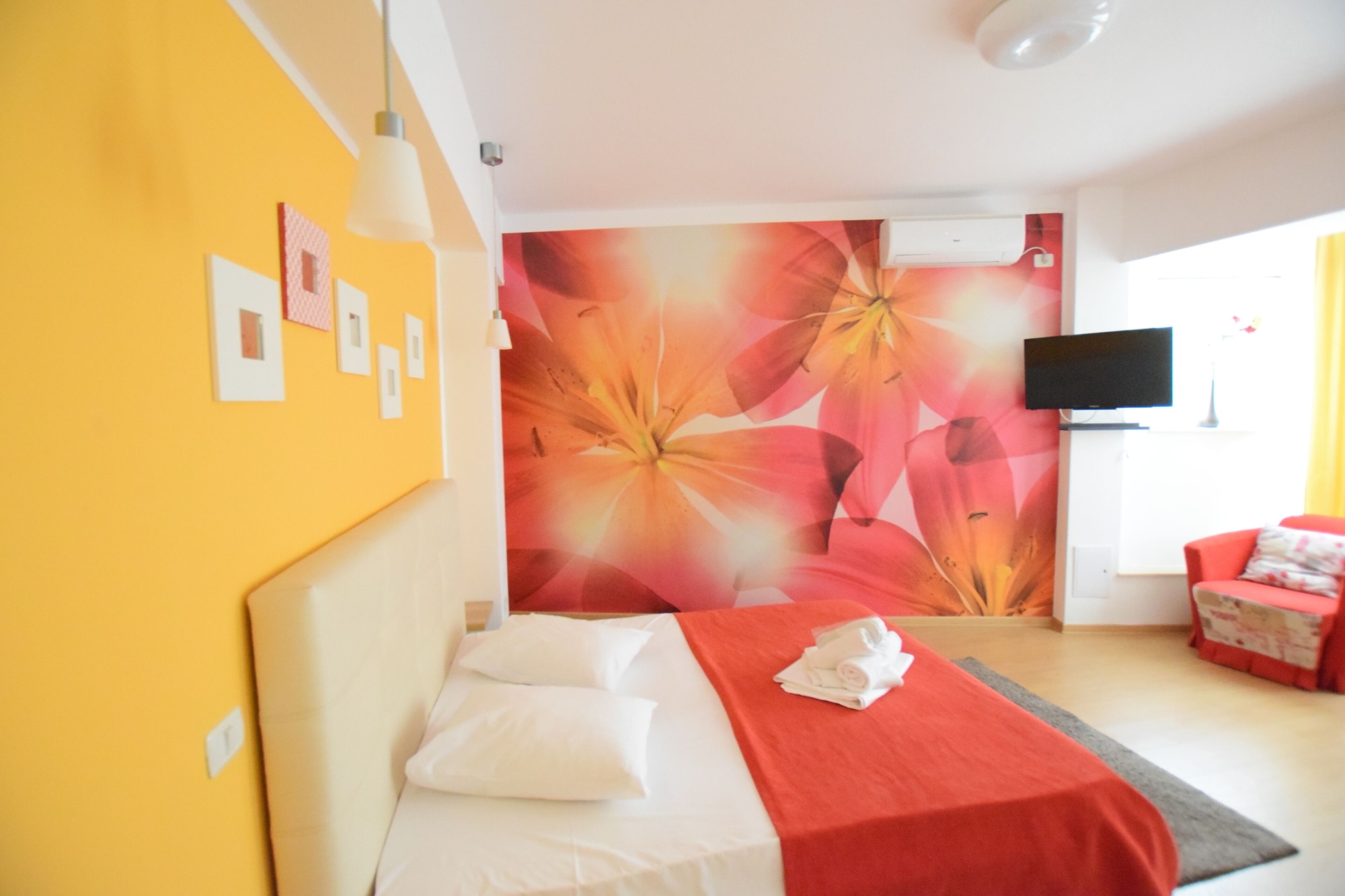 1 BEDROOM, SUPERIOR, APARTMENT