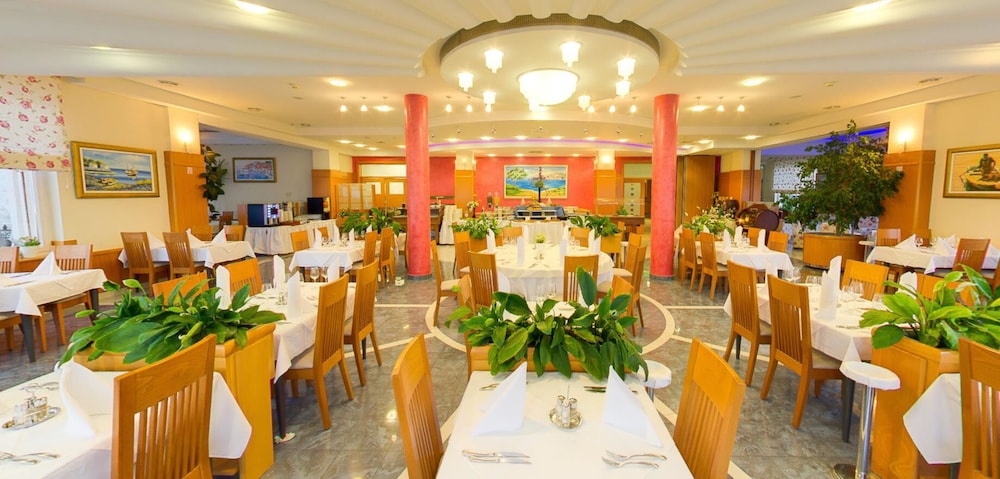 Hotel Marina 37/51