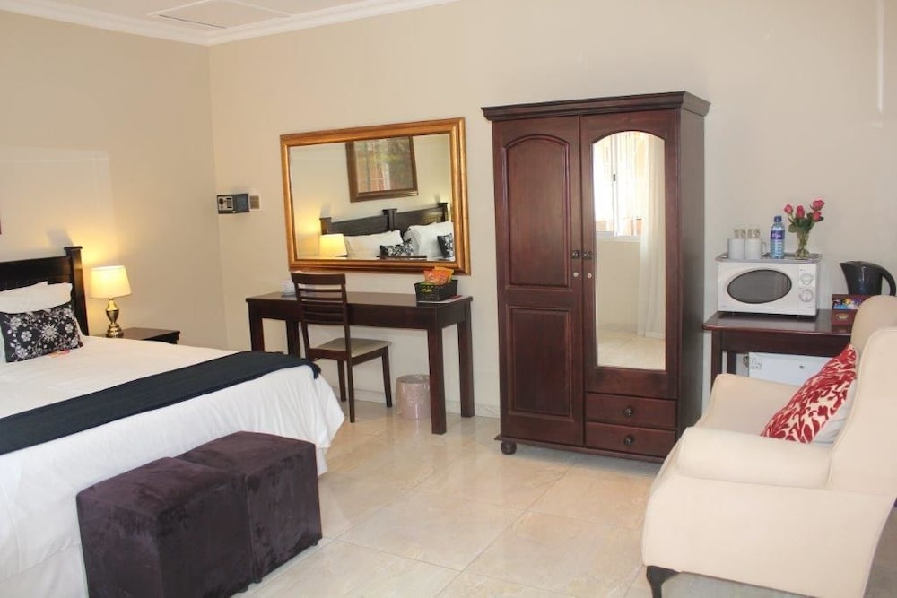 Chartwell Guest House 34/74