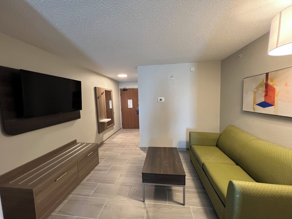 Holiday Inn Express Hotel Suites Dubois 49/72