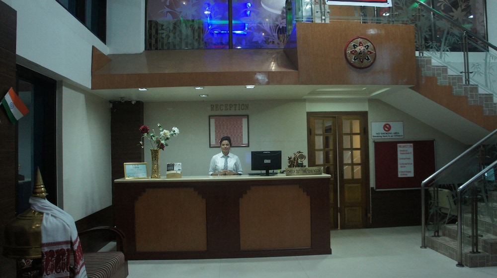 Hotel Lilawati Grand 5/13