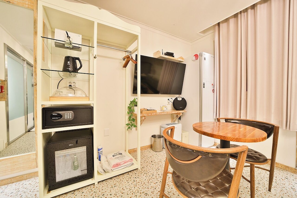 Hotel February Dongdaegu 33/49