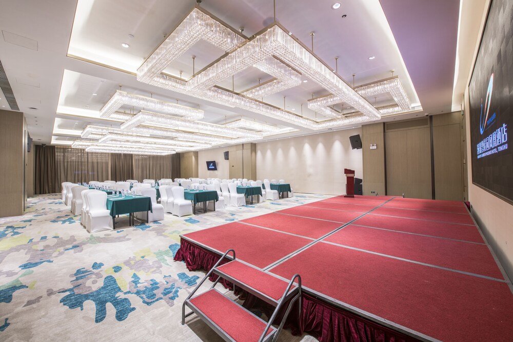 Fengyue Hotel 23/47