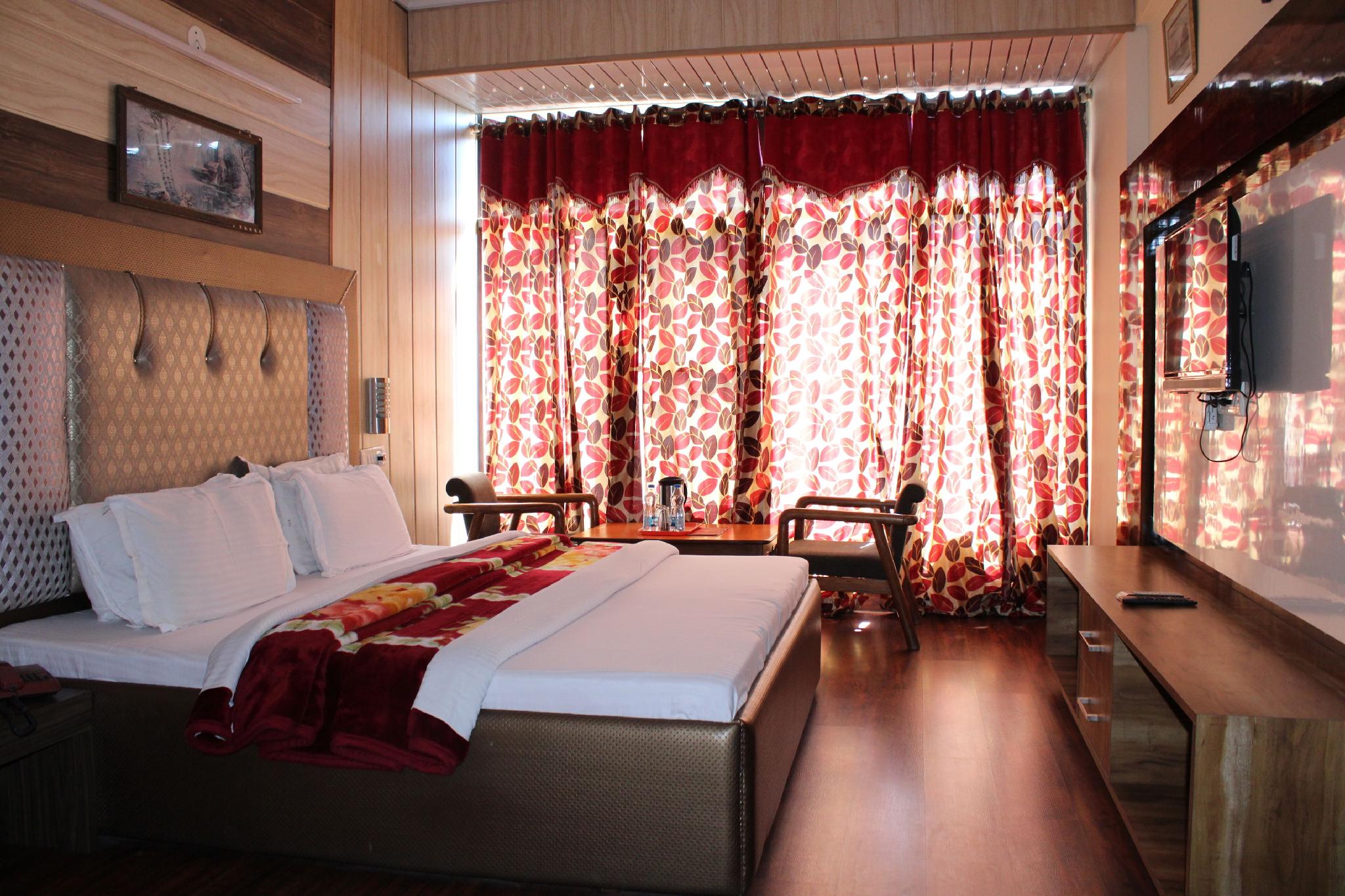2 Bedrooms, Family, Double Bed, Valley View