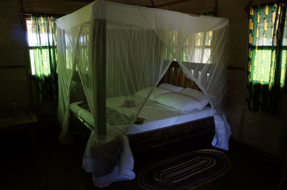 Pemba Lodge 10/50
