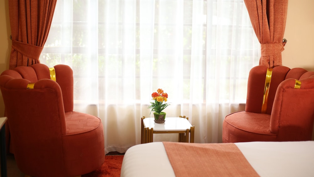 Lia Hotel & Training Centre 32/50