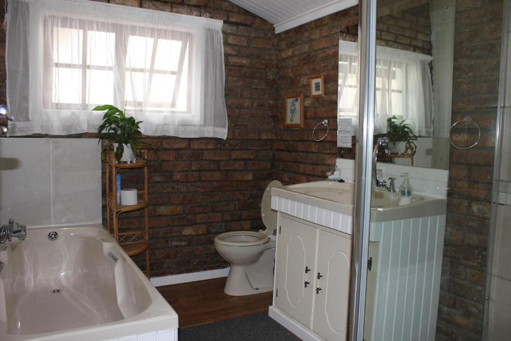 The Sabie Town House Guest Lodge 50/50